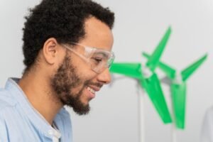 Investindo em Tecnologia Verde: O Futuro da Indústria